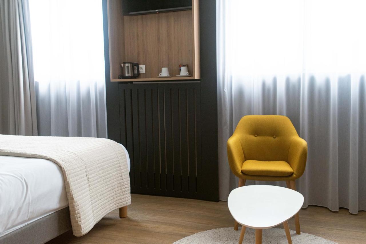 Les Voyageurs Hotel Saint-Renan Bagian luar foto