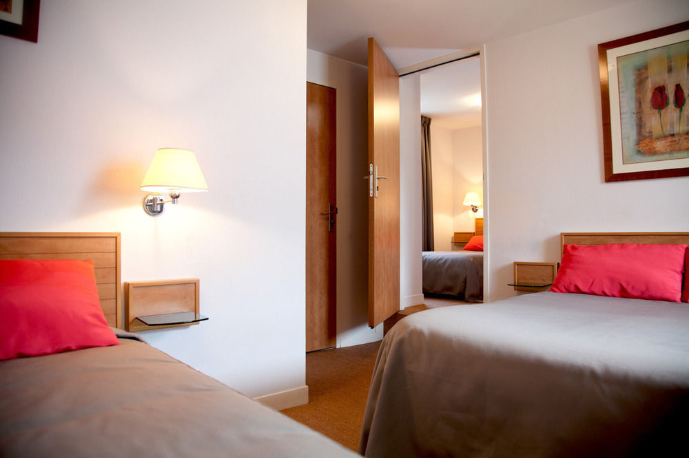Les Voyageurs Hotel Saint-Renan Bagian luar foto