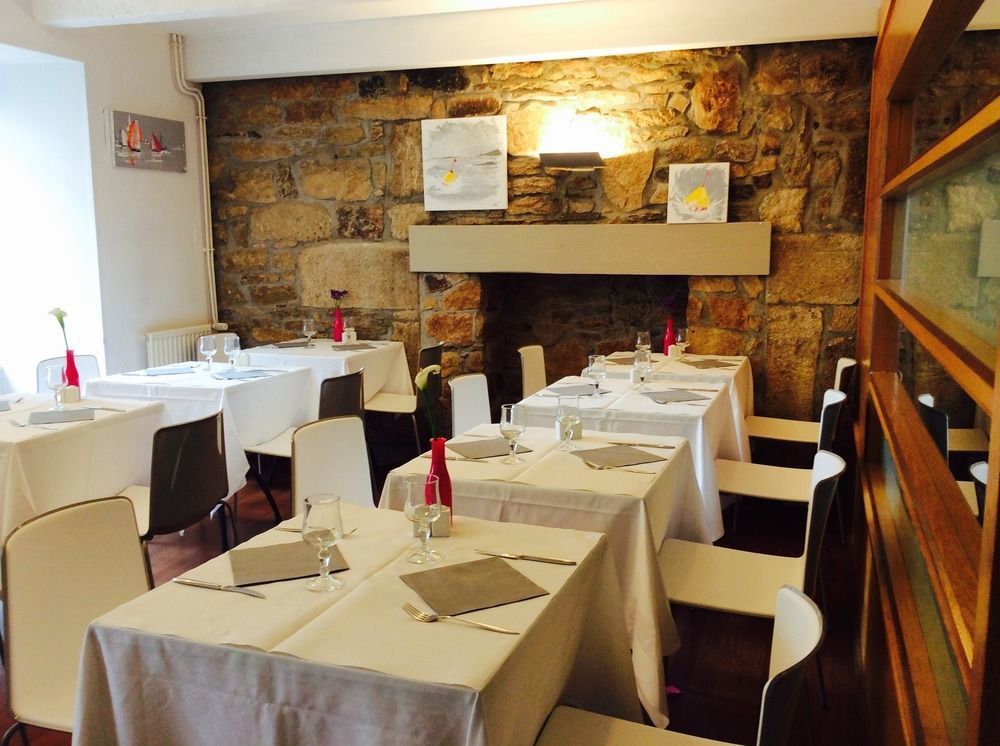 Les Voyageurs Hotel Saint-Renan Bagian luar foto